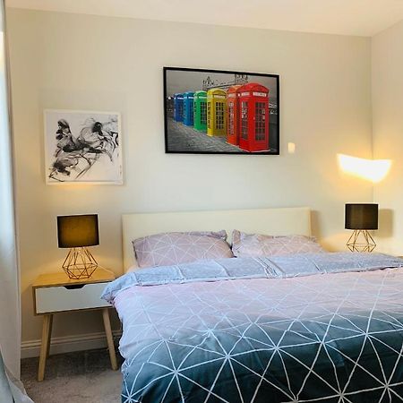 Alpha, Private Double Room, City Centre, Free Parking, Sittingbourne, Kent מראה חיצוני תמונה